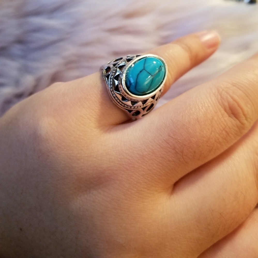 💎 Green resin stone metal ring - Picture 3 of 5